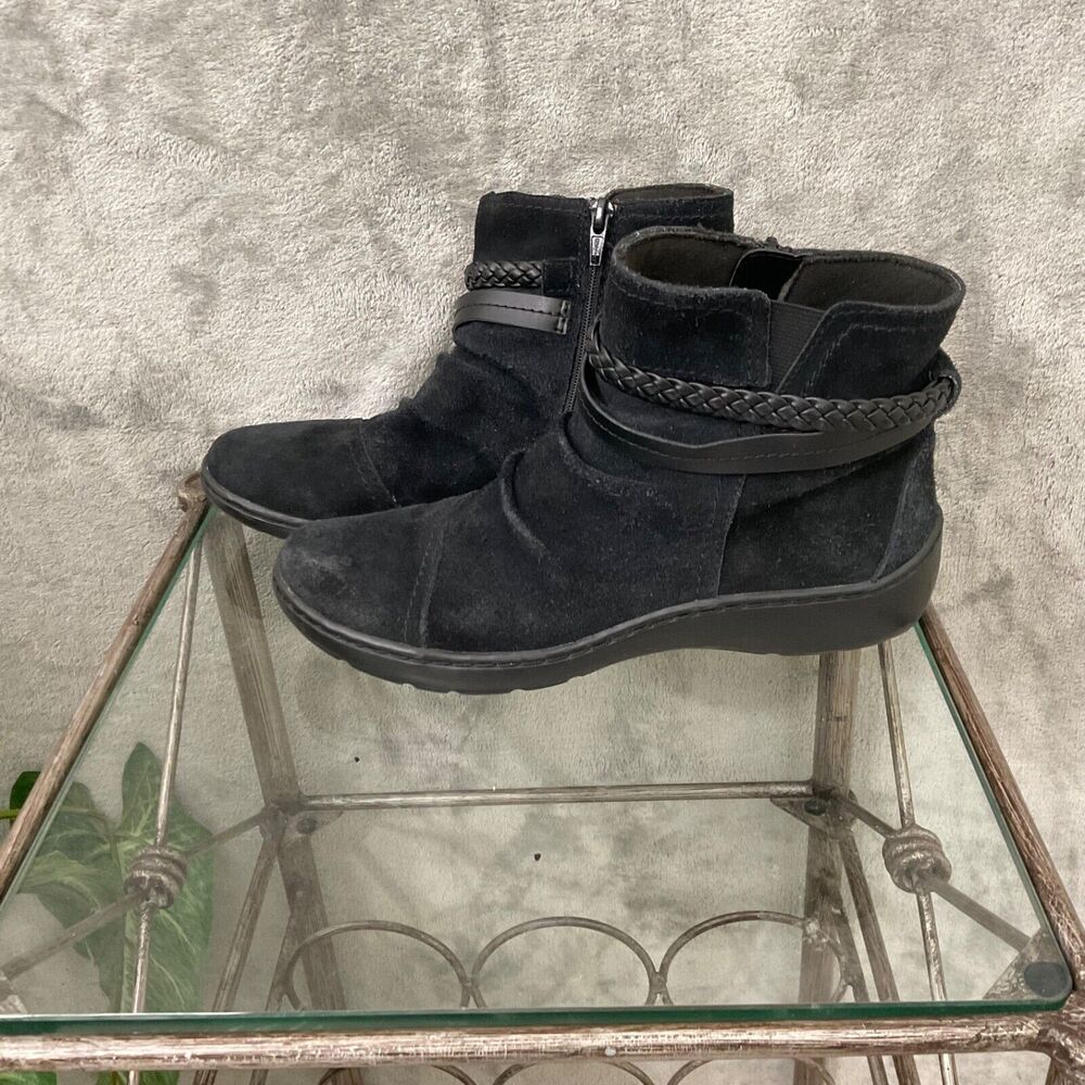 Clarks Collection Cora Suede Ankle Boots booties women 7.5 Side Zip Braid Black